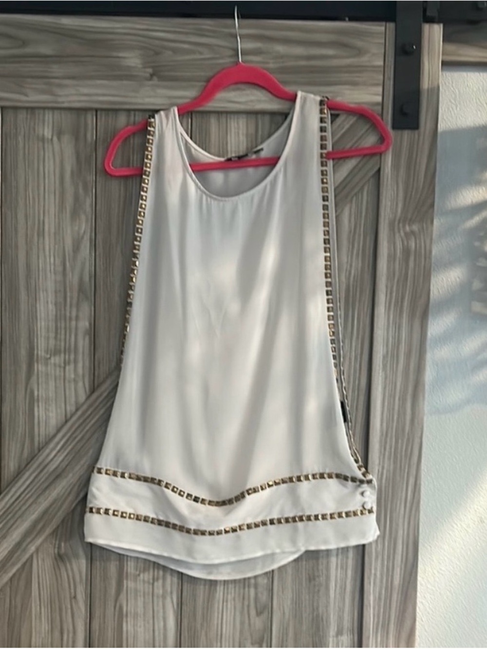 Rock & Republic Cream Tank with Gold Stud Trim Size Small